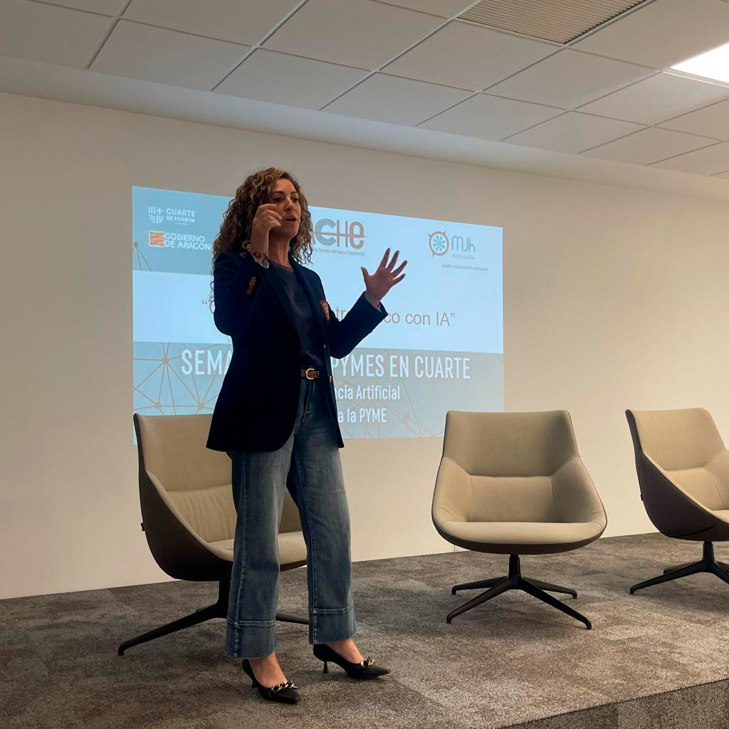 Ana Campos durante la clausura de la jornada sobre la Inteligencia Artificial aplicada a las PYMES